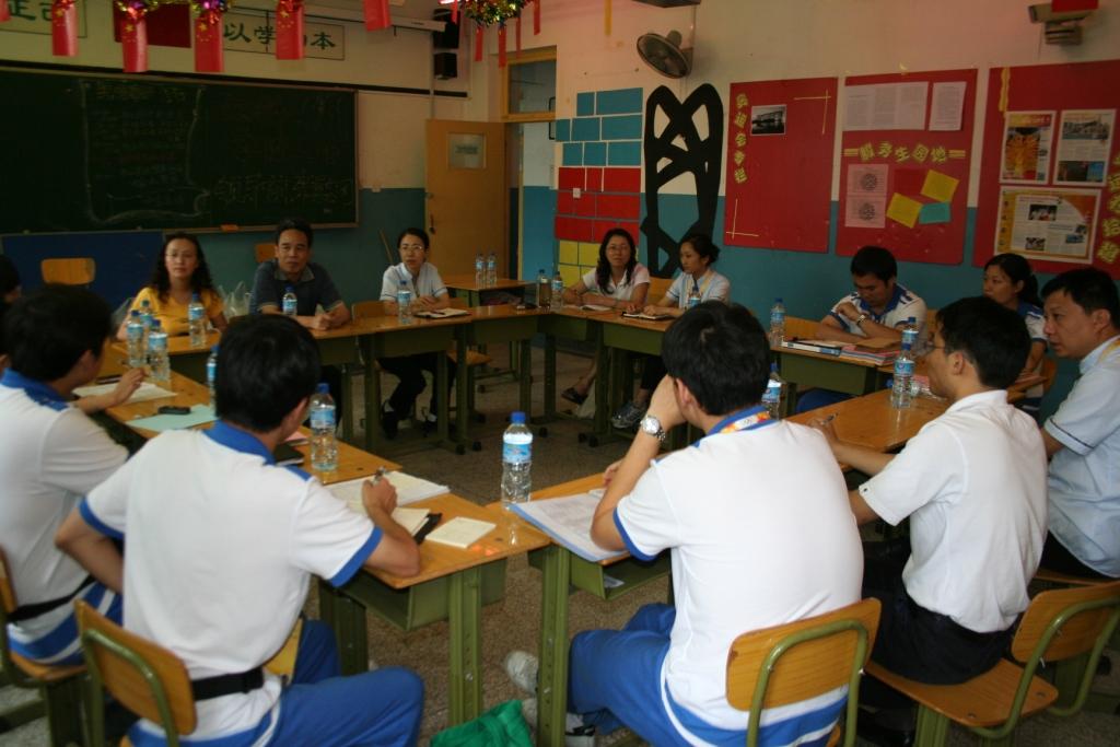 宸ヤ細鎱伴棶鍥笌椹誨湴鏈嶅姟鍥㈤槦搴ц皥